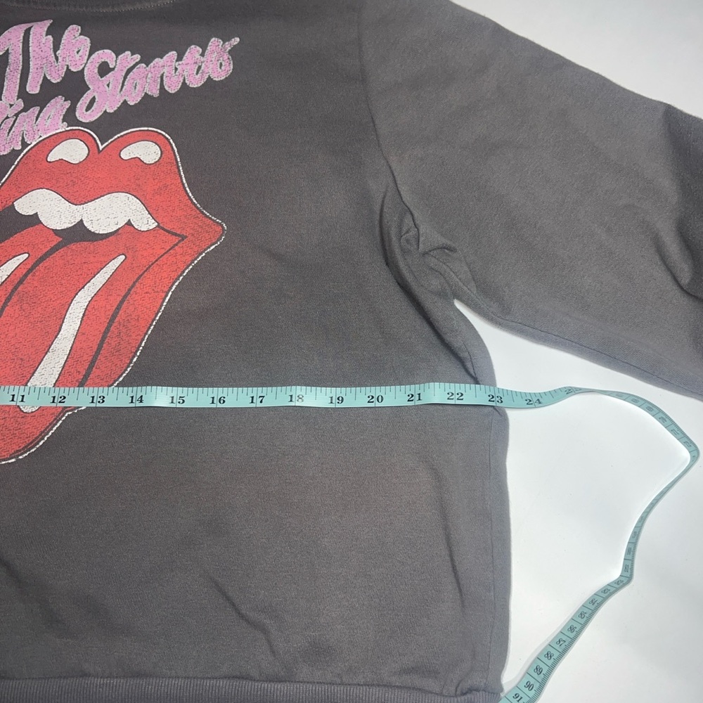 The Rolling Stones Gray Sweatshirt with Red and Pink Graphic - Picture 6 of 7
